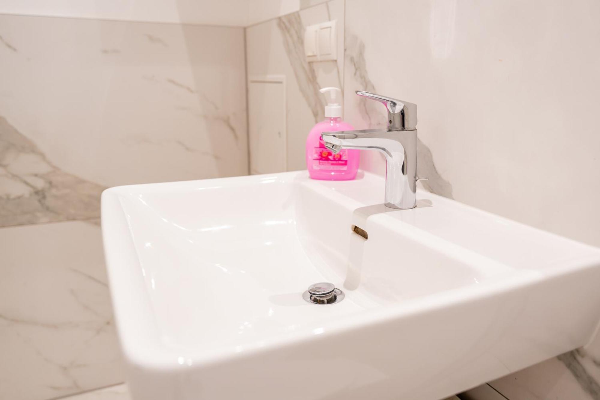 Vienna City Apartments - Metro 1160 Wien Ngoại thất bức ảnh
